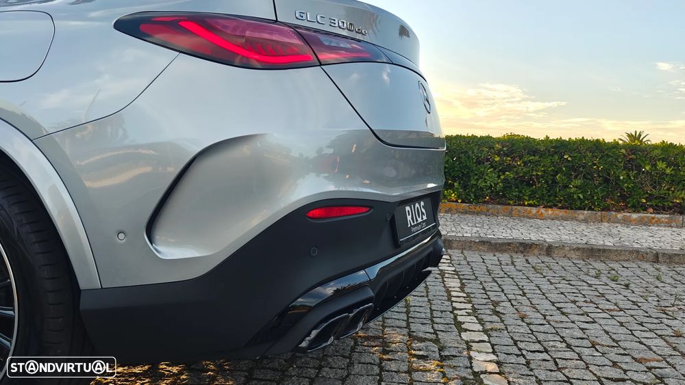 Mercedes-Benz GLC 300 de Coupe 4Matic - 25
