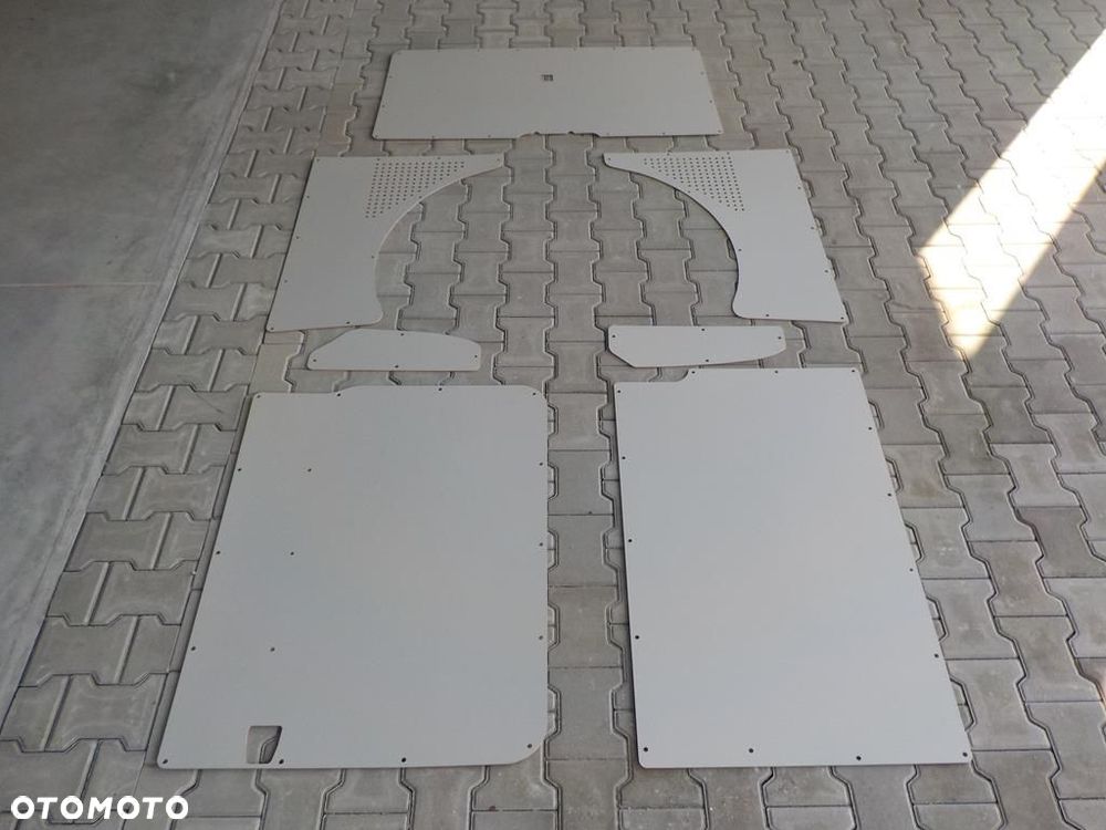 VW T5 TAPICERKA TAPICERKI BOCZKI TYŁ KRÓTKI NOWE - 3