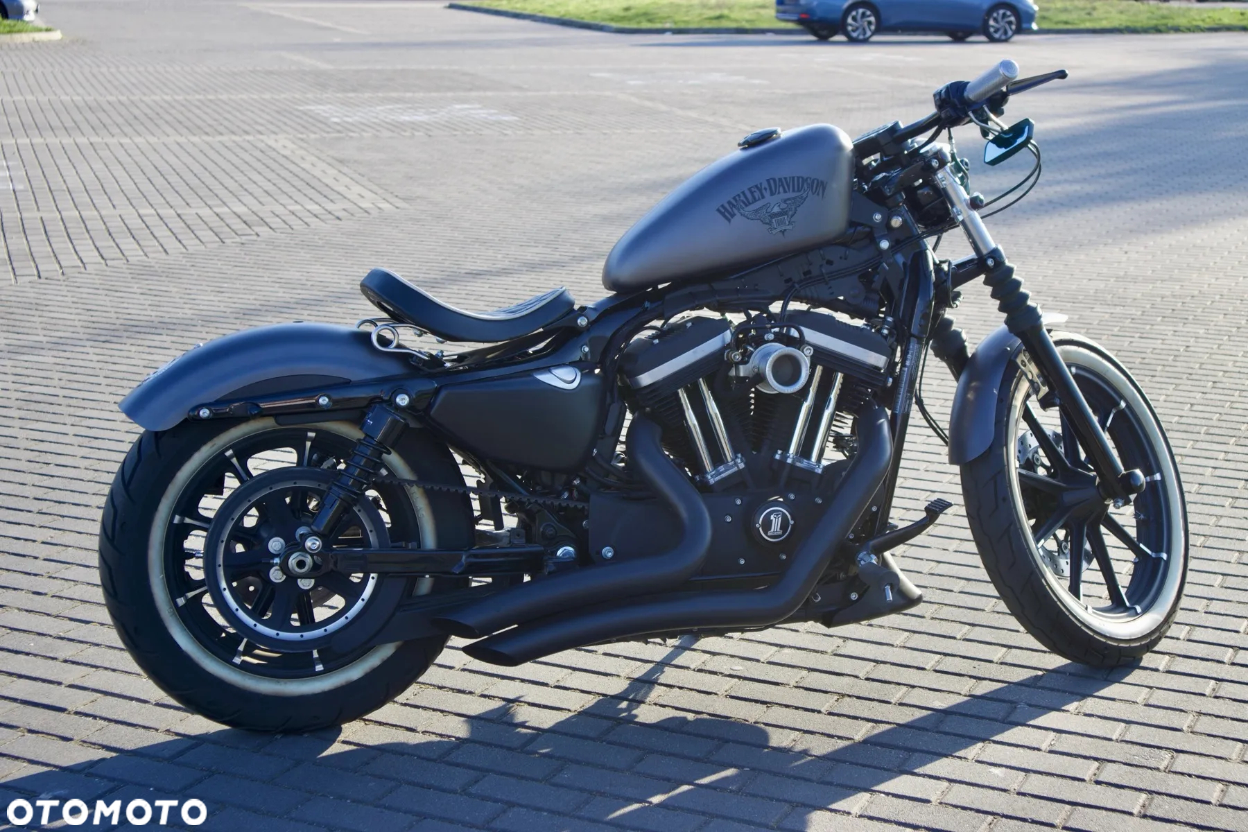 Harley-Davidson Sportster Iron 883 - 16