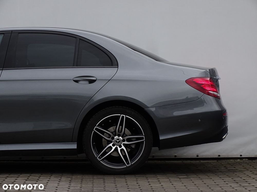 Mercedes-Benz Klasa E - 3