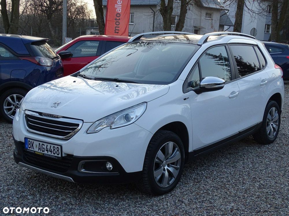 Peugeot 2008 1.2 Pure Tech Style - 7