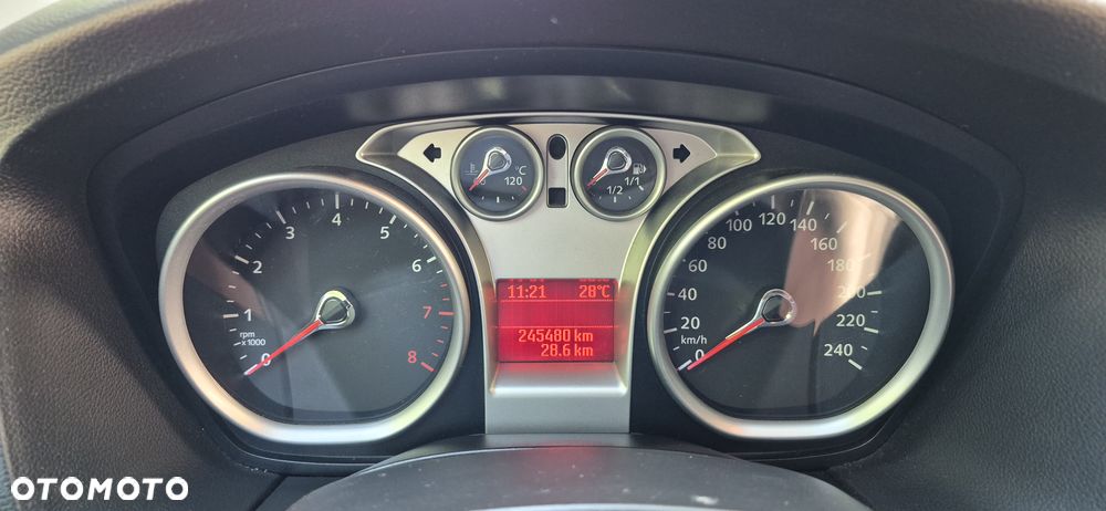 Ford Focus 1.6 16V Ambiente - 8