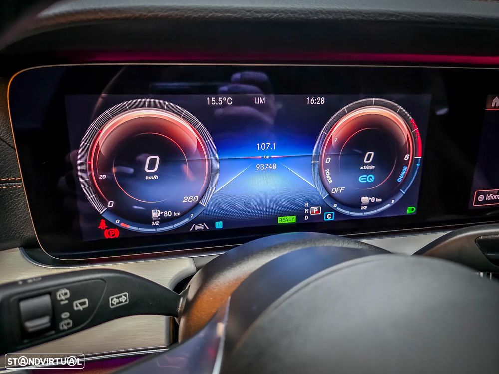 Mercedes-Benz E 300 de 9G-TRONIC AMG Line - 29