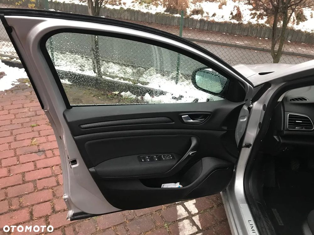 Renault Megane 1.5 Blue dCi Intens - 22