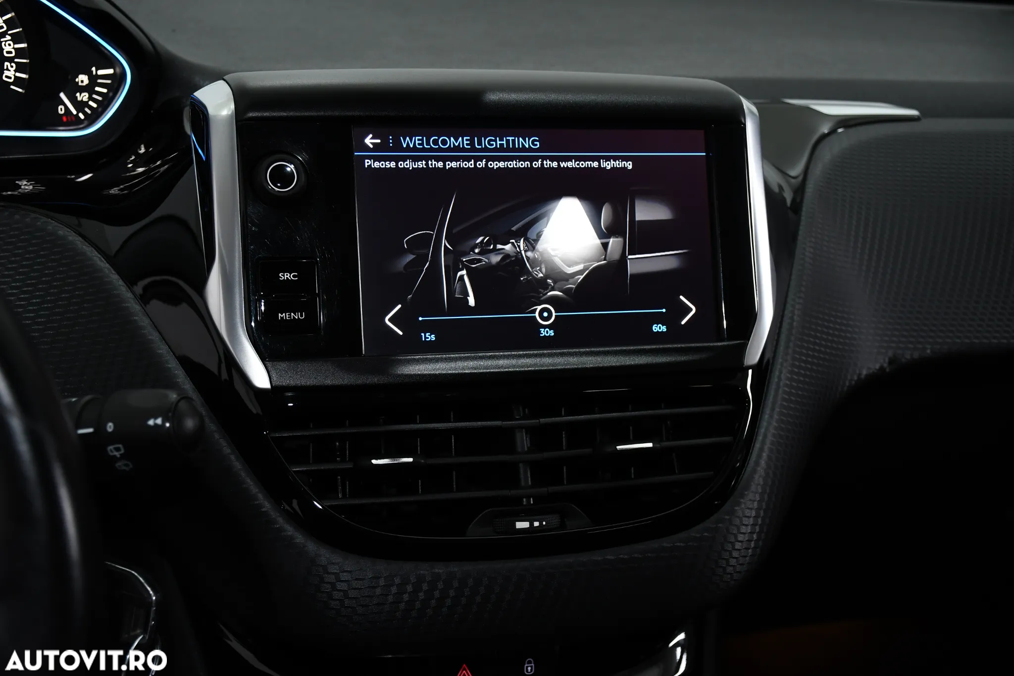 Peugeot 2008 1.2 PureTech Turbo EAT6 S&S Allure - 26