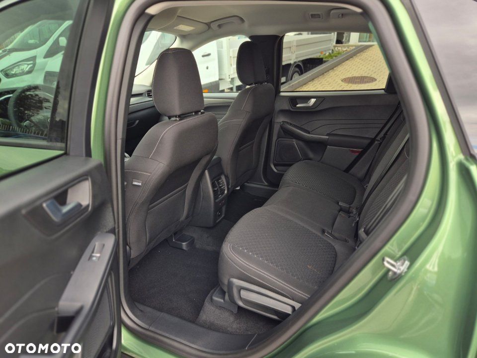 Ford Kuga - 11