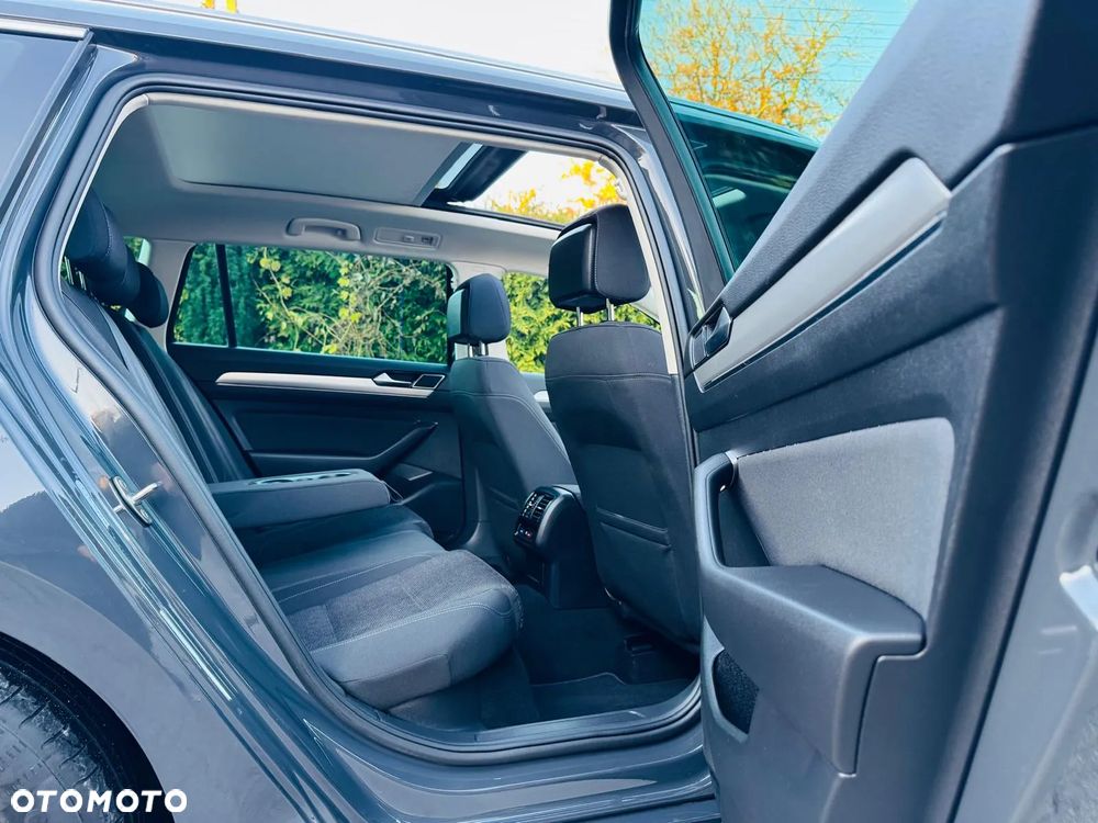 Volkswagen Passat 1.5 TSI EVO Elegance - 21