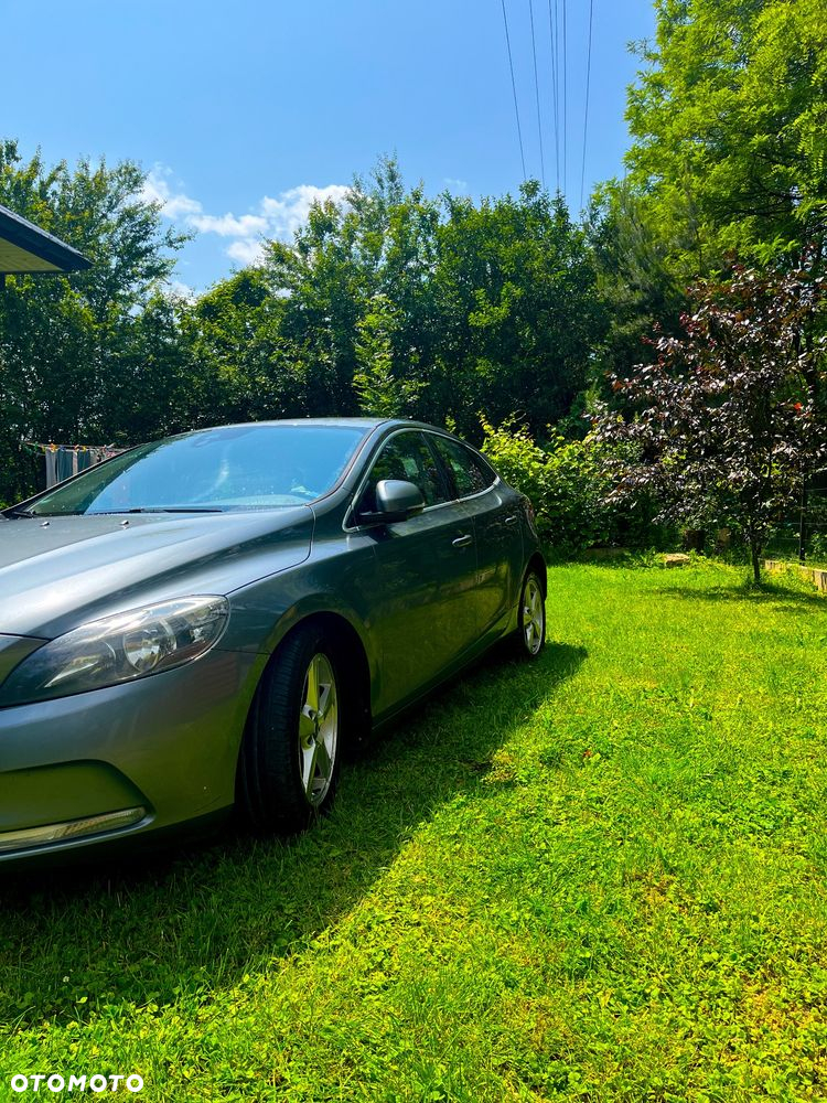 Volvo V40 D3 Momentum - 3