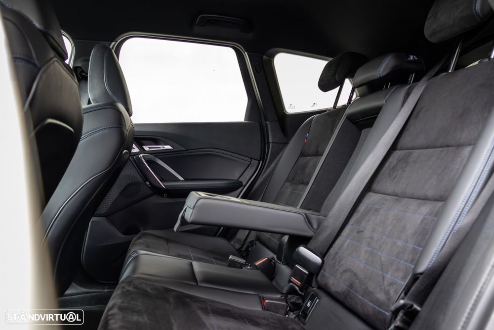 BMW iX1 eDrive20 Pack Desportivo M - 33