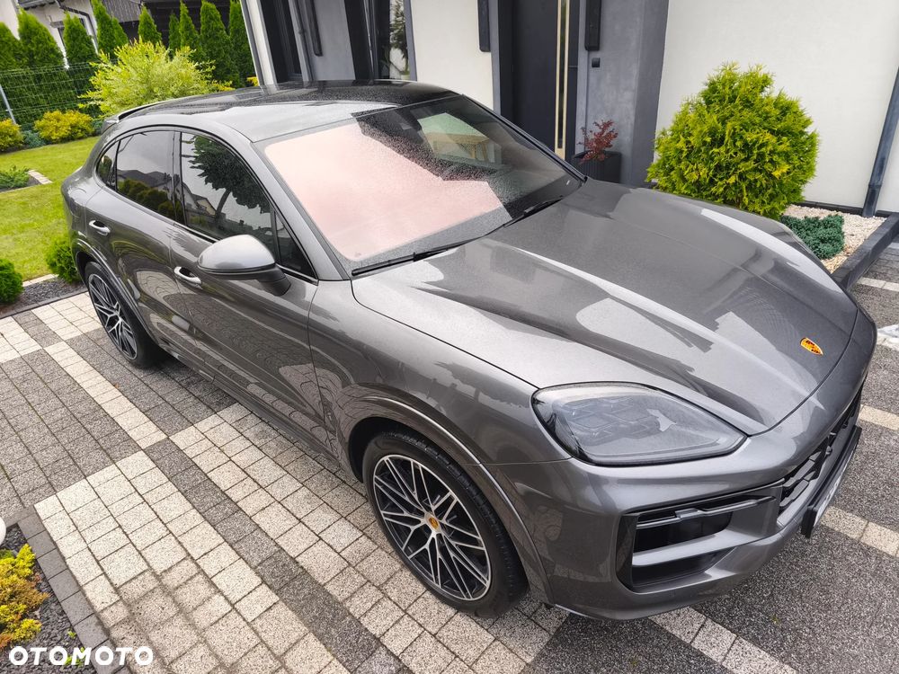 Porsche Cayenne - 1
