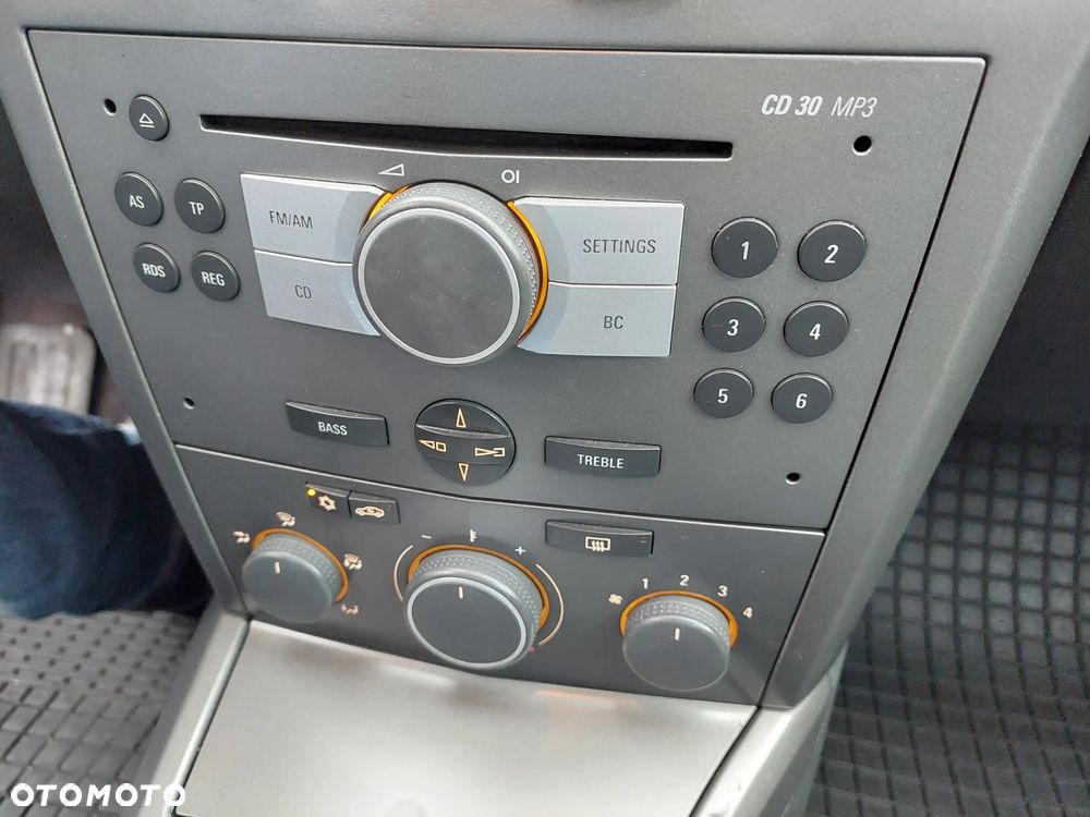 Opel Astra 1.6 Sport Easytronic - 13