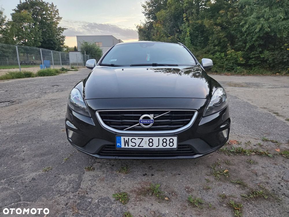Volvo V40 D2 Drive-E R-Design Kinetic - 2