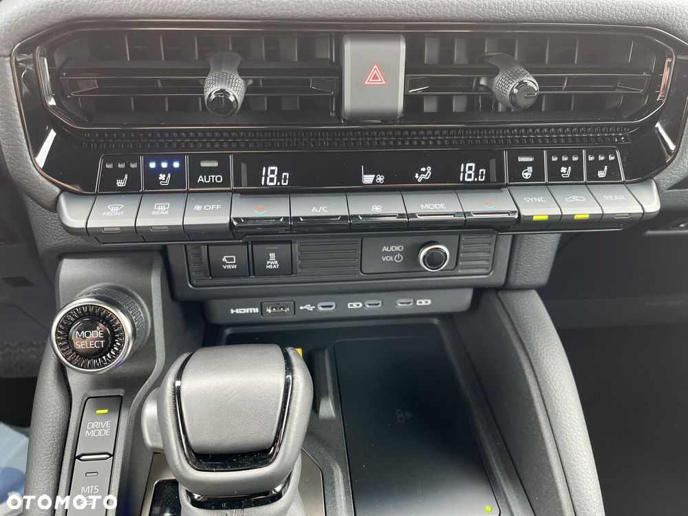 Toyota Land Cruiser - 27
