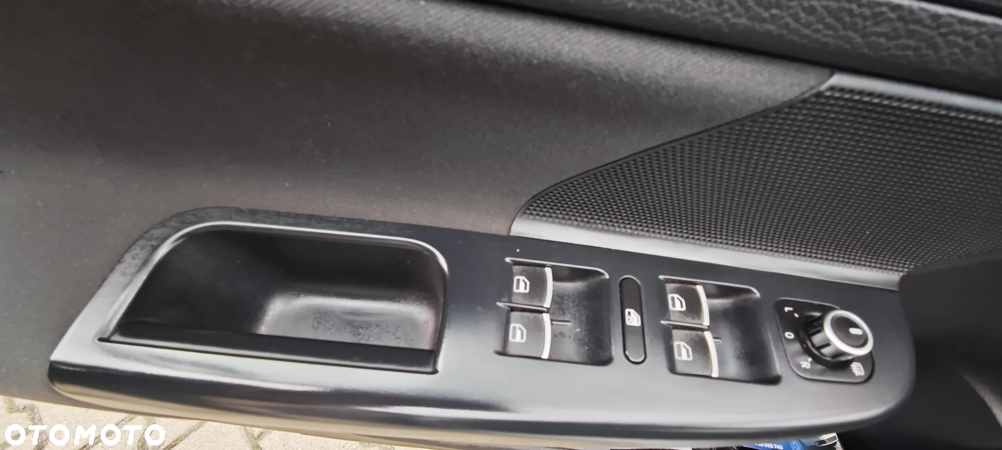 Volkswagen Golf 1.6 TDI DPF Style - 9