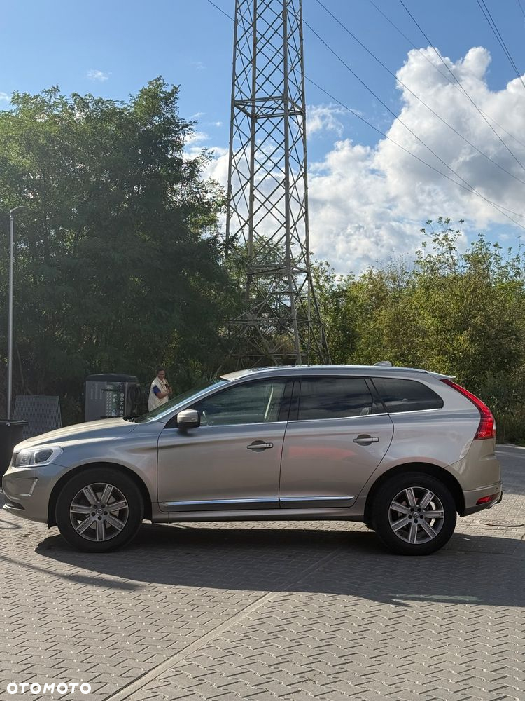 Volvo XC 60 D5 AWD Summum - 5