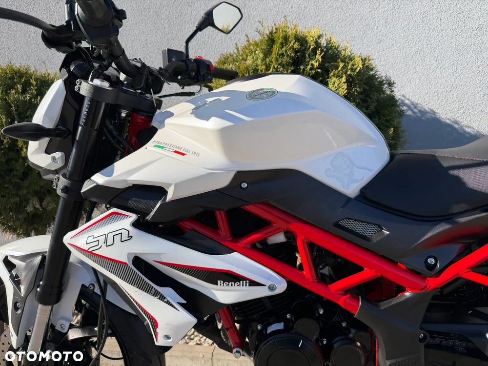 Benelli BN 125 - 33