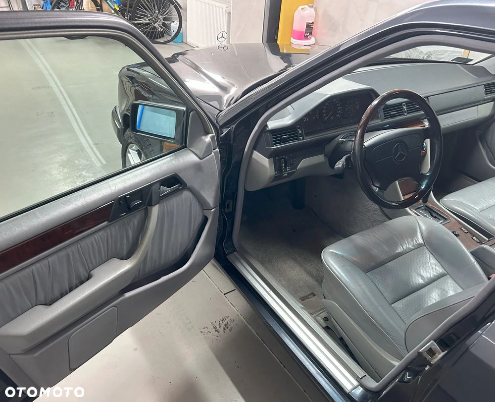 Mercedes-Benz Klasa E - 9