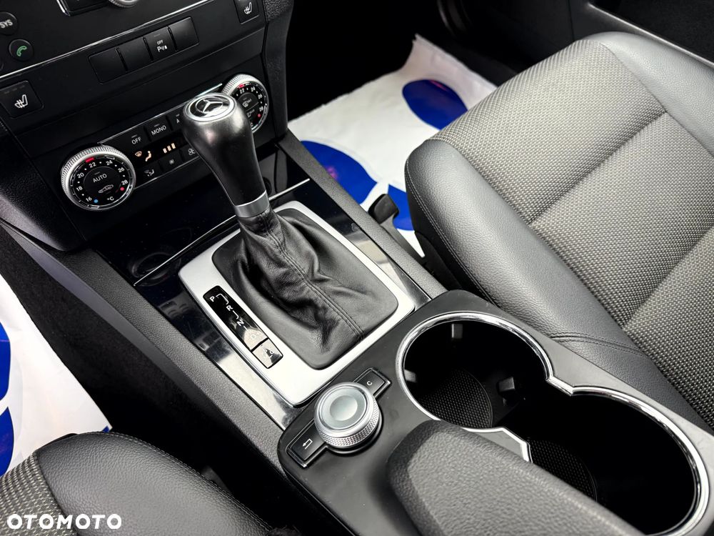 Mercedes-Benz GLK 350 CDI DPF 4Matic 7G-TRONIC SPORT EDITION - 16