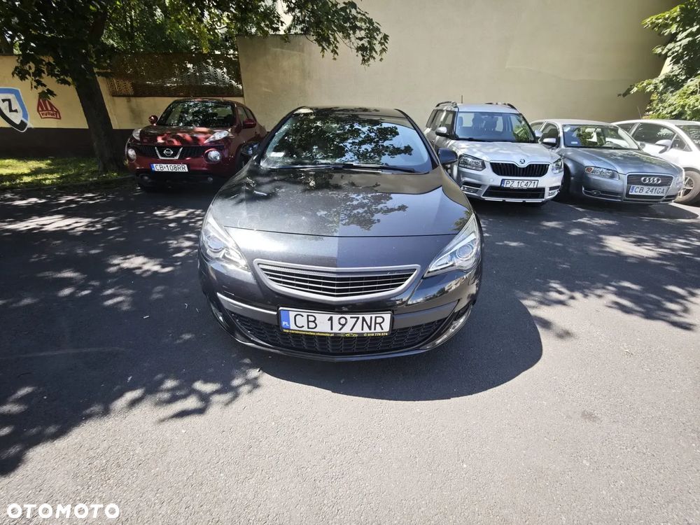 Opel Astra 1.6 T Sport - 2