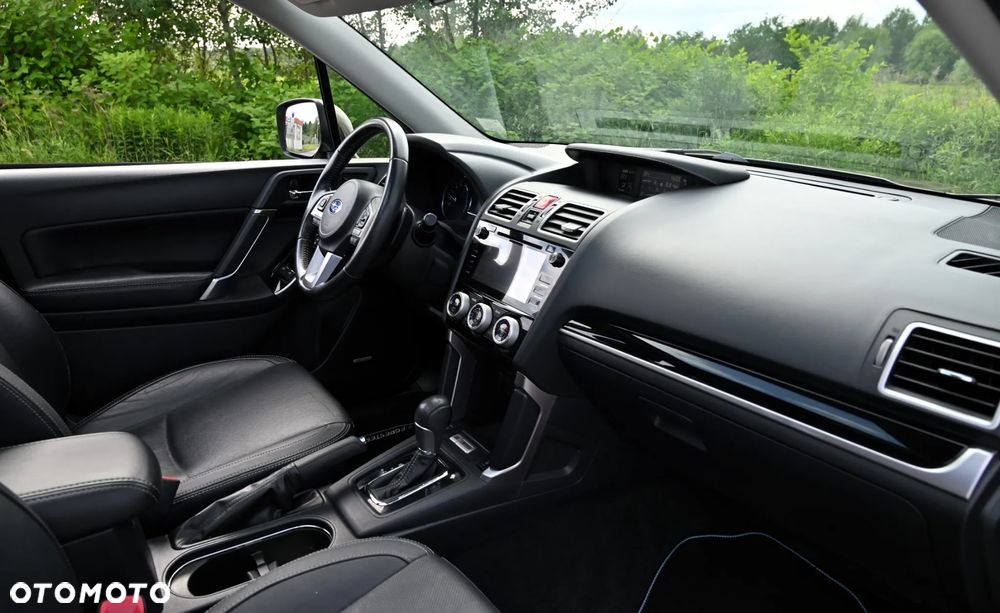 Subaru Forester 2.0 XT Platinum Lineartronic - 22