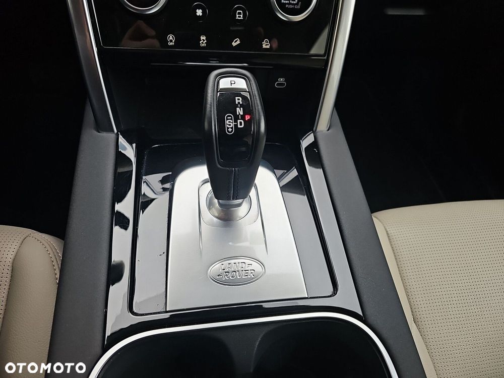 Land Rover Discovery Sport 2.0 D200 mHEV SE - 29