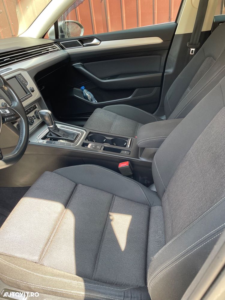 Volkswagen Passat 2.0 TDI DSG Highline - 8