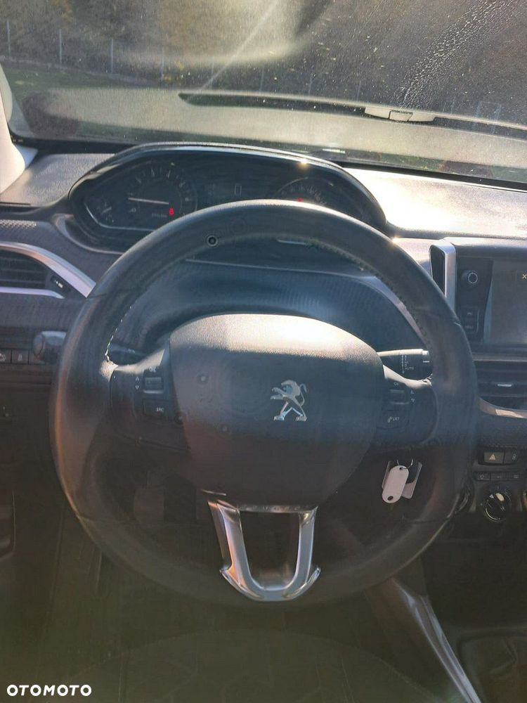 Peugeot 2008 - 18