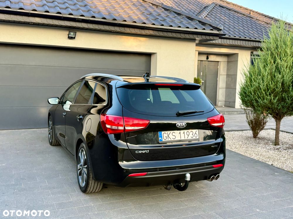 Kia Ceed 1.6 CRDi 136 ISG GT Line - 24