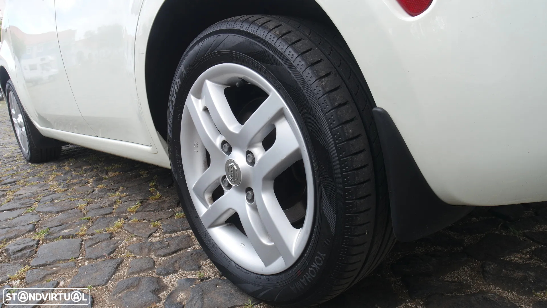 Nissan Cube 1.6 - 10