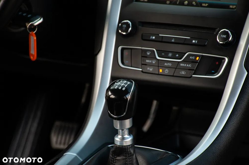 Ford Mondeo 2.0 TDCi Titanium - 27