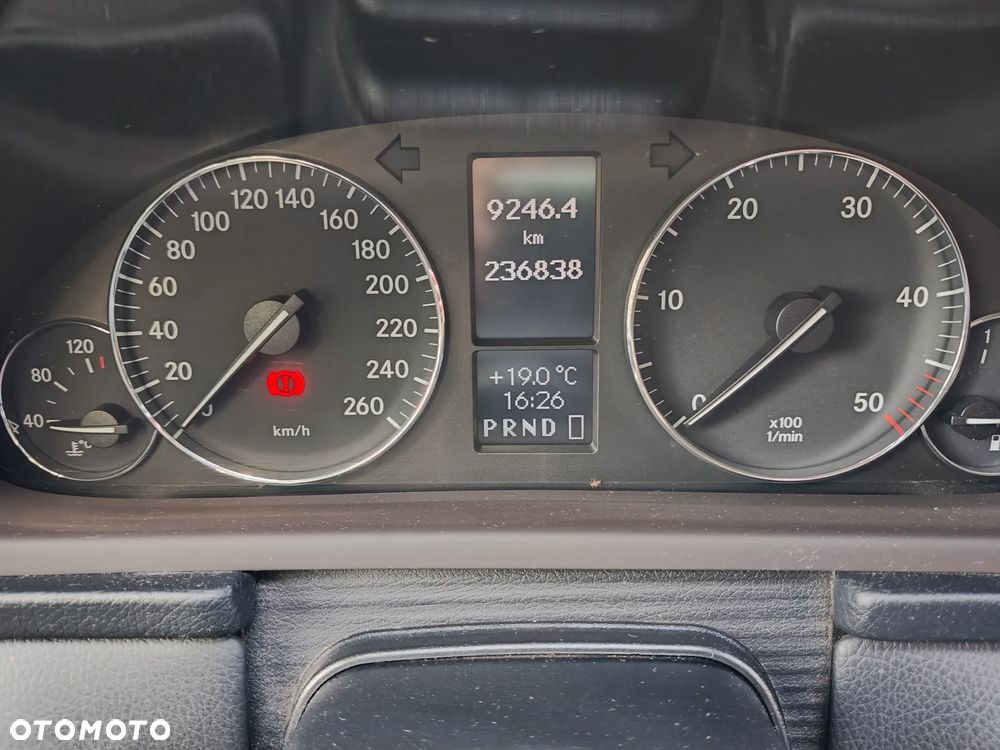 Mercedes-Benz Klasa C 200 CDI Automatik DPF Sport Edition - 11