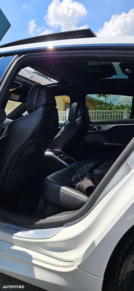 BMW M8 M850i xDrive - 9