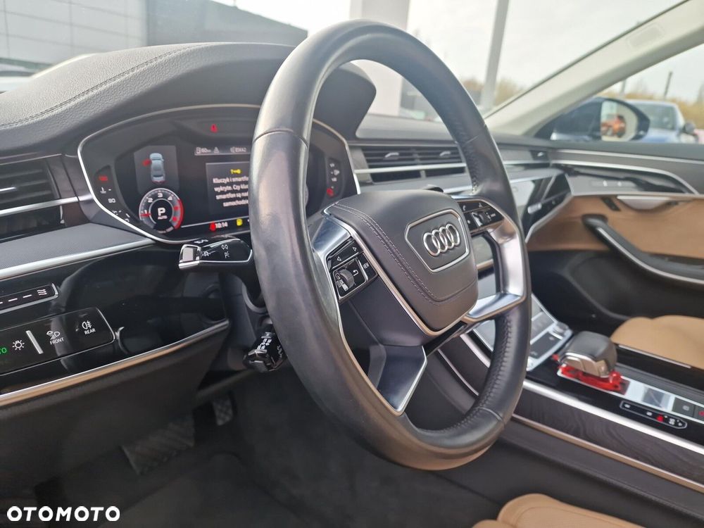 Audi A8 - 26