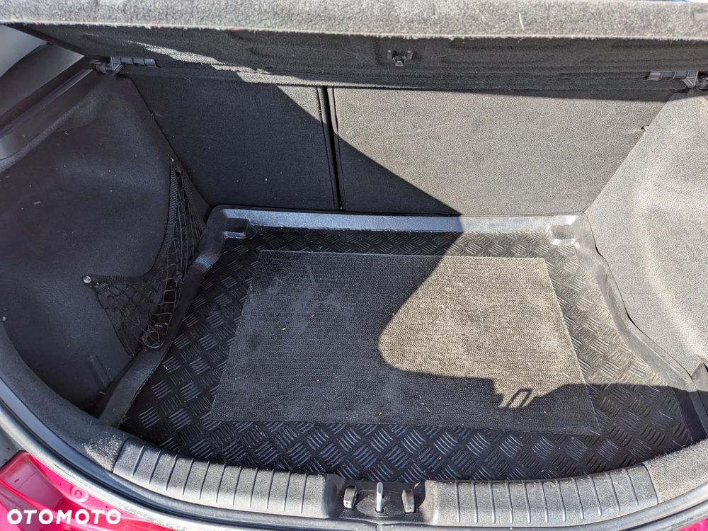 Kia Ceed 1.6 Crdi Comfort - 24