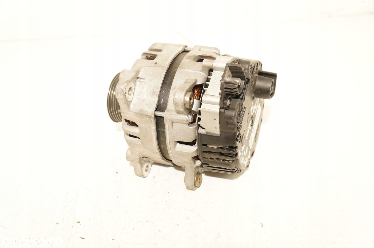 ALTERNATOR SILNIKA AUDI A6 C8 A7 A5 8W A4 B9 2,0 TDI 04L903018BX 14V 210A - 3