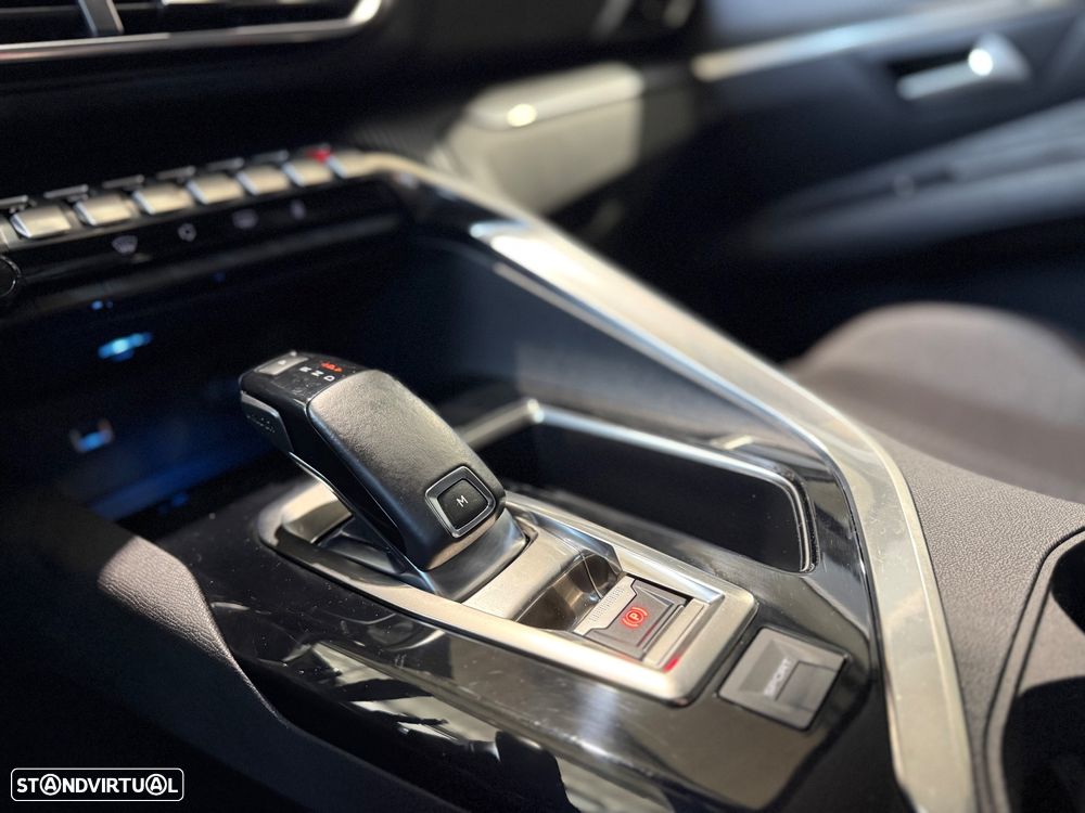 Peugeot 3008 BlueHDi 130 Stop & Start EAT8 Allure - 25