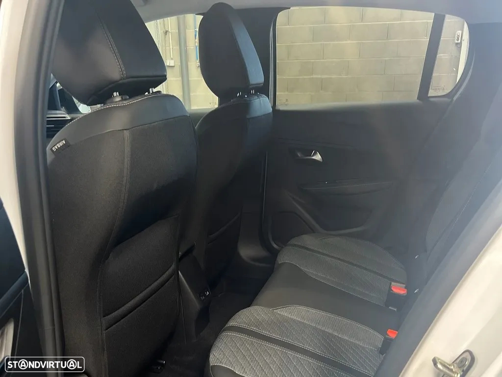 Peugeot e-208 50 kWh Allure - 14