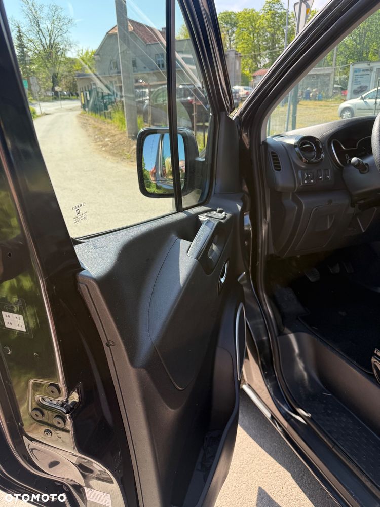 Opel Vivaro - 9