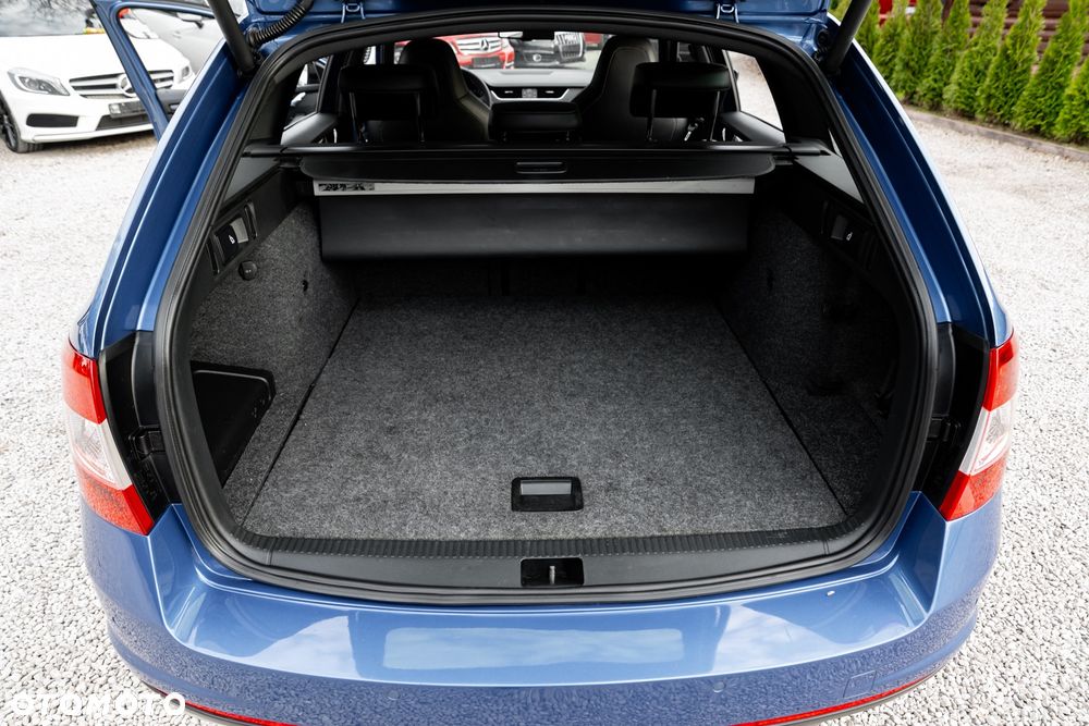 Skoda Octavia 2.0 TDI DSG RS - 15