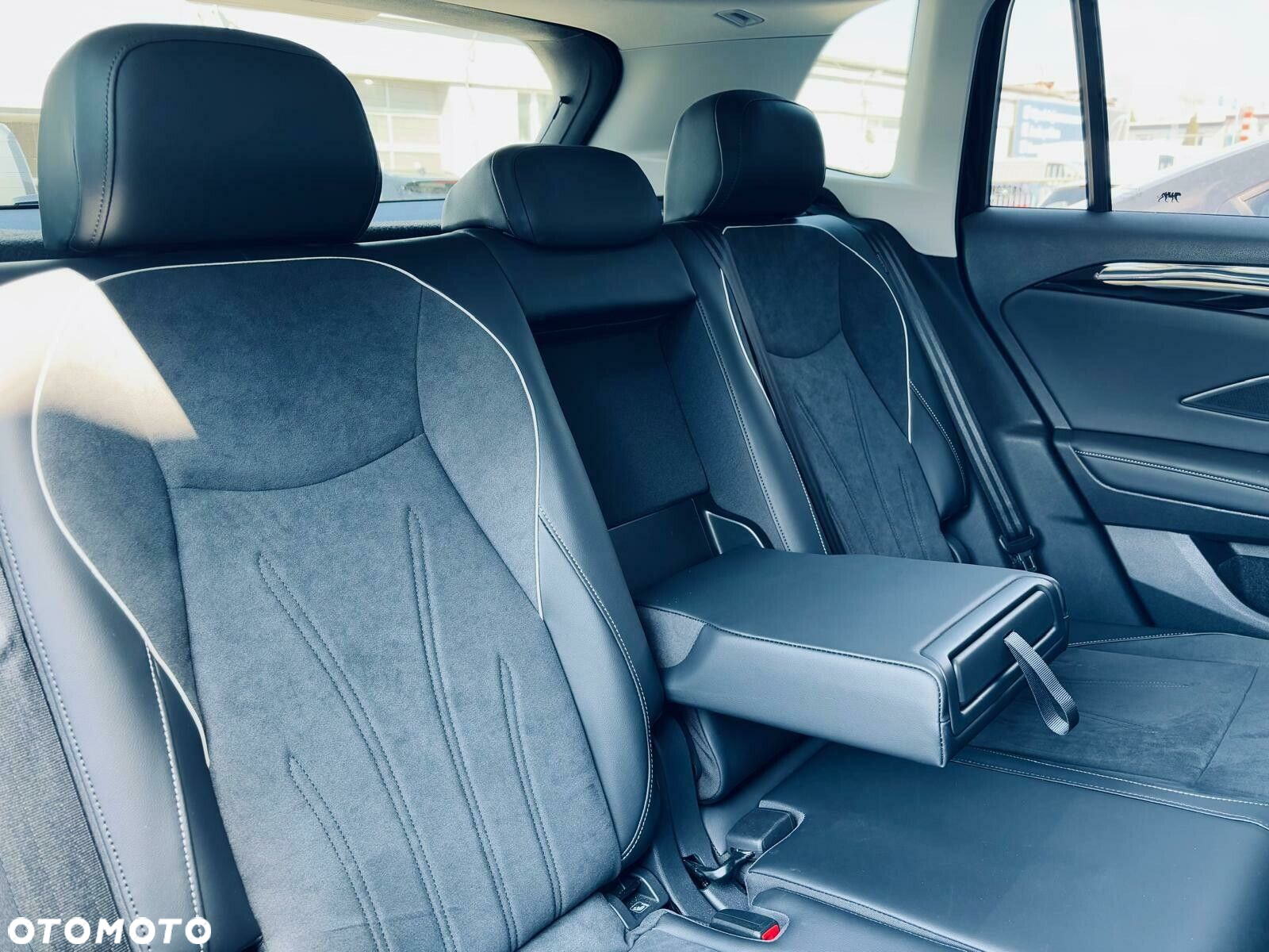 Volkswagen Tiguan - 19
