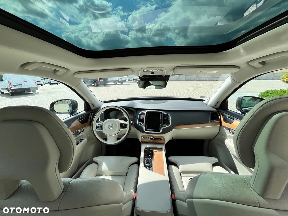 Volvo XC 90 B5 D AWD Momentum Pro - 16