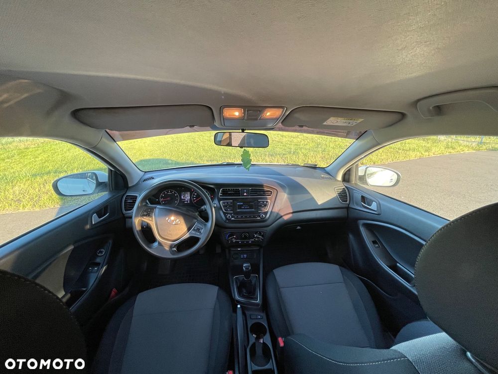 Hyundai i20 1.2 Comfort - 17