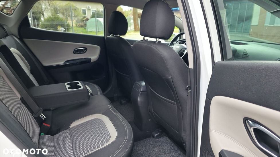 Kia Ceed 1.6 CRDi 136 ISG Spirit - 24