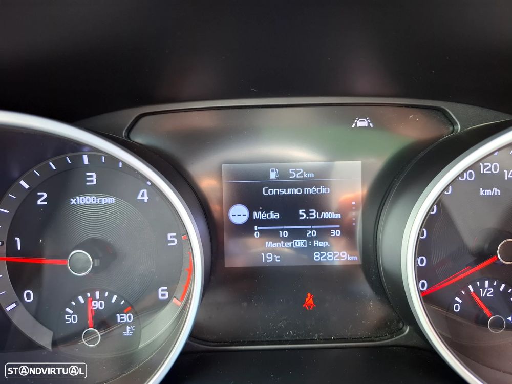 Kia ProCeed 1.6 CRDi GT Line+SRF - 24