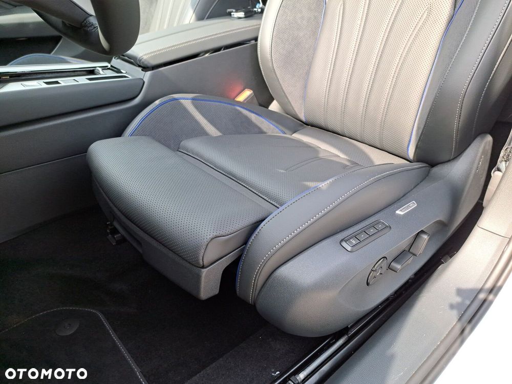 Volkswagen Passat - 22