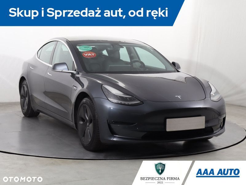 Tesla Model 3 - 2