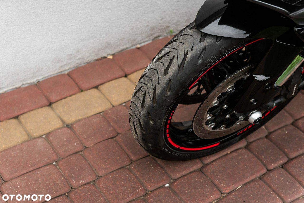 Suzuki GSX-R - 7