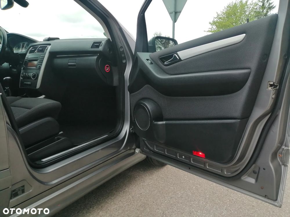 Mercedes-Benz Klasa B 160 BlueEFFICIENCY - 14