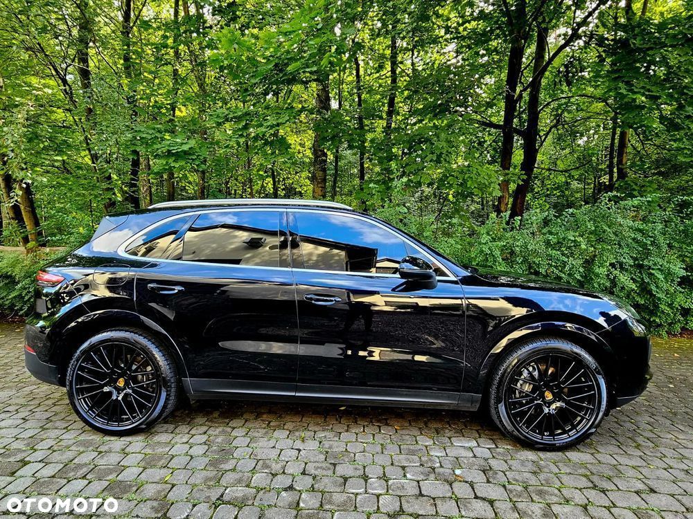 Porsche Cayenne - 16