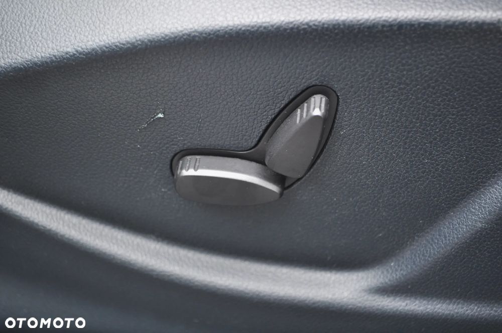 Ford C-MAX 2.0 TDCi Trend - 12